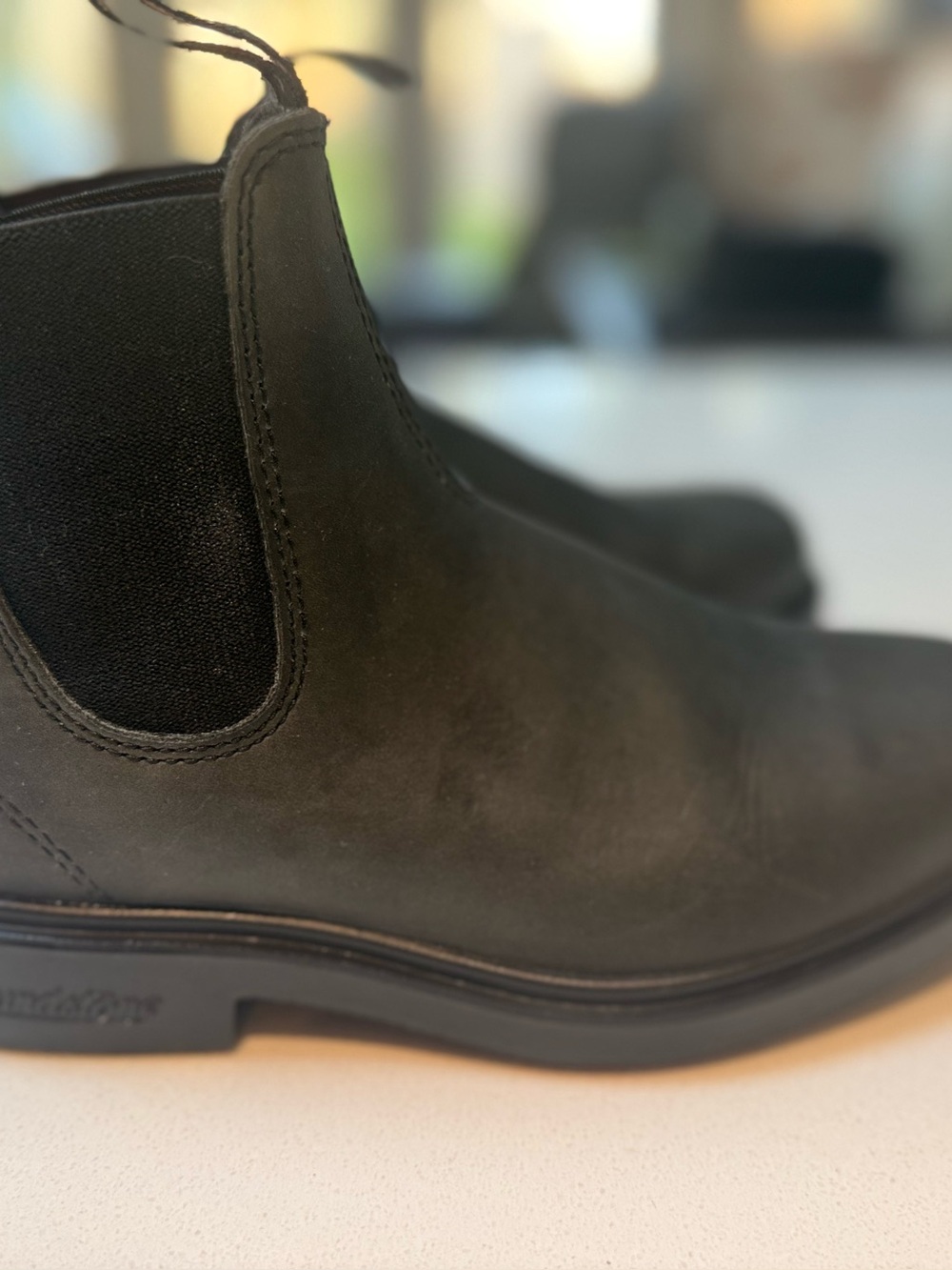 Blundstone Classic Chelsea Boots. US 8.5. Australian 5.5. - Picture 3 of 9